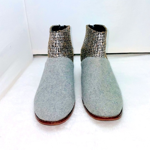 Toms Leila Gray Short Boots - Picture 2 of 9